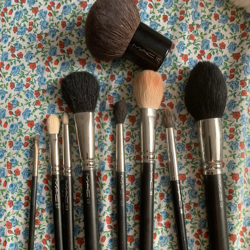 Authentic MAC brushes